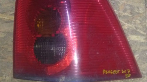 Lampa stop dreapta Peugeot 307 BK