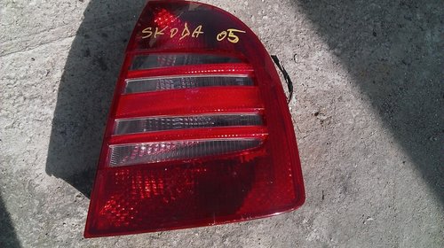 Lampa stop dreapta Skoda Superb 2005