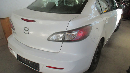 Lampa stop dreapta spate capota portbagaj Mazda 3 BL sedan berlina 2010 2011 2012 2013