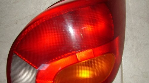 Lampa stop partea dreapta Ford Fiesta an 2000