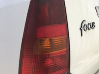 Lampa stop pe aripa stanga Ford Focus [1998 - 2004] wagon 5-usi 1.8 Tddi MT (90 hp)