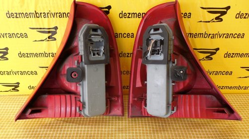 Lampa STOP stanga + dreapta Renault Clio 1.4 benzina, hatchback, an 2005.