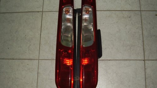 Lampa stop stanga Ford Focus 2 hatchback mode