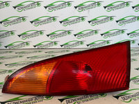 Lampa stop stanga pe aripa Ford Focus [1998 - 2004] Hatchback 3-usi 1.6 MT (98 hp)