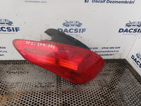 Lampa stop stanga pe aripa Peugeot 308 T7 [2007 - 2011] Hatchback 5-usi 1.6 HDi 6MT (110 hp)