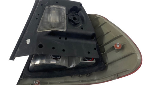 Lampa / stop stanga spate BMW 3 IV (E46) [ 1998 - 2005 ] OEM 6910531