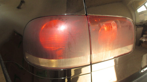 Lampa stop stanga spate caroserie VW Touareg 7L facelift 2006 2007 2008 2009 2010