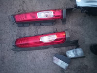 Lampa stop tripla stanga dreapta Renault Trafic Opel Vivaro pret bucata