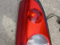 Lampa stop tripla stanga Opel Agila din 2005