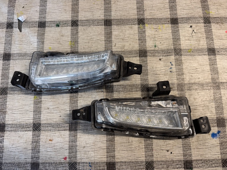 Lumina zi stanga / dreapta Suzuki Vitara LED 2014/2015/2016/2017/2018/2019