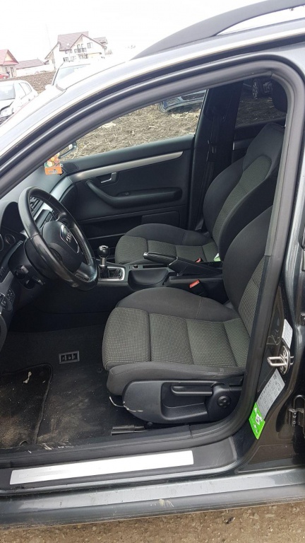 Lumini de zi Audi A4 B7 2007 combi 2.0