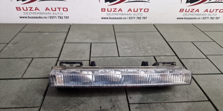 Lumini de zi dreapta fata Cod: A2049065501 Mercedes-Benz ML W166 [2011 - 2015] Crossover 5-usi ML 350 BlueEfficiency 7G-Tronic Plus 4Matic (306 hp) ML W166