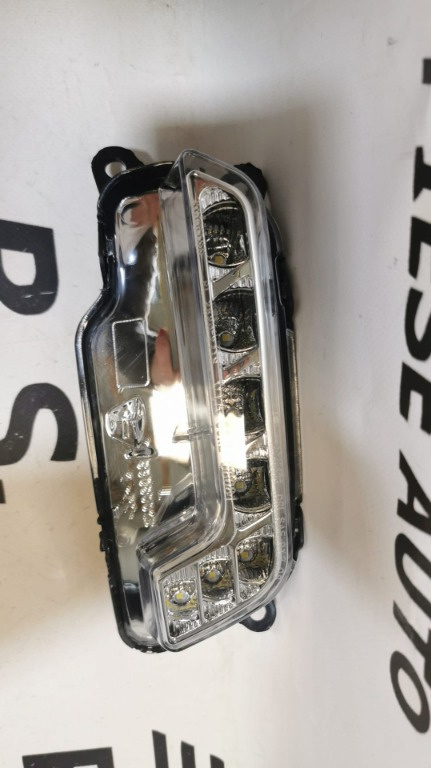 Lumini de zi MERCEDES E CLASS (W212) 200