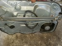 Macara dreapta fata Ford Focus 2 din 2007