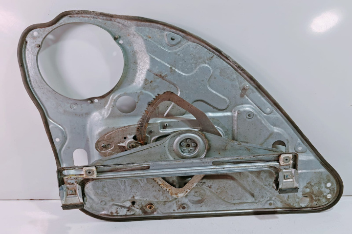 Macara dreapta spate 4M51A045H22B Ford C