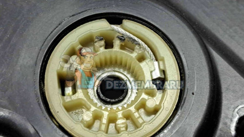 Macara electrica geam stanga spate Volkswagen Passat CC (357) [Fabr 2008-2012] 3C8839755D