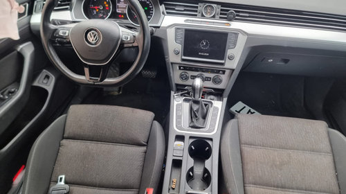 Macara geam dreapta fata 3G0837462B Volkswagen VW Passat B8 [2014 - 2020] 2.0 tdi CRLB