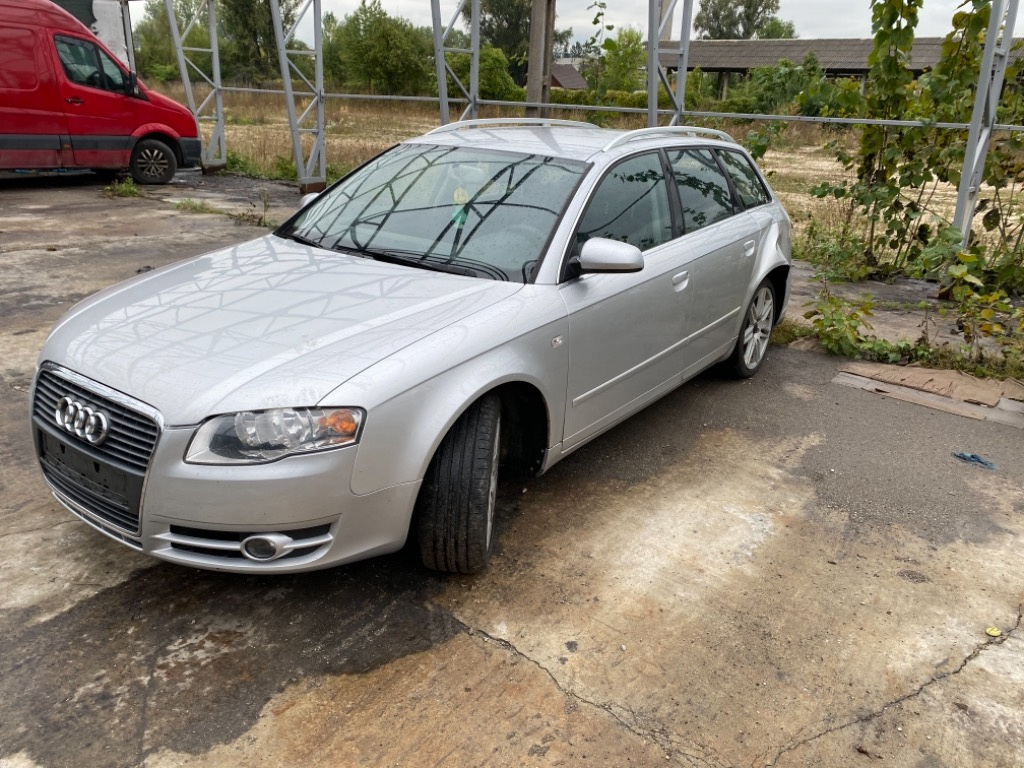 Macara geam dreapta fata Audi A4 B7 2007