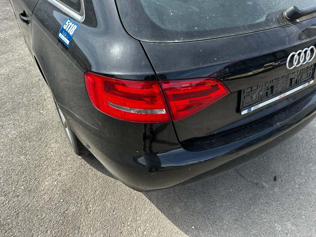 Macara geam dreapta fata Audi A4 B8 2010