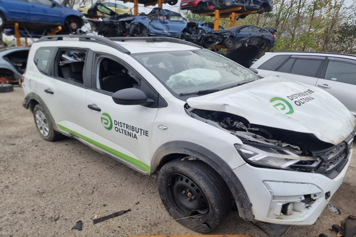 Macara geam dreapta fata Dacia Jogger 20