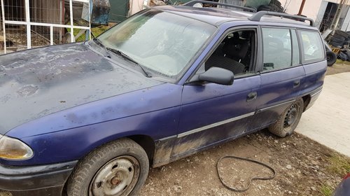 Macara geam dreapta fata Opel Astra F 1997 CARAVAN 1.6