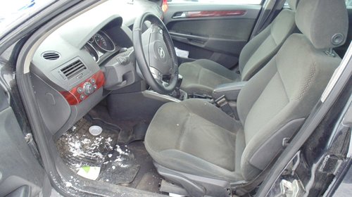 Macara geam dreapta fata Opel Astra H 2005 Caravan 1.7