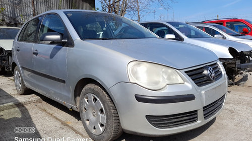 Macara geam dreapta fata Volkswagen Polo 9N 2007 hatchback 1.2 benzina