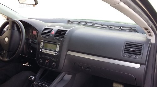 Macara geam dreapta fata VW Jetta 2006 Limuzina 1.9 TDI