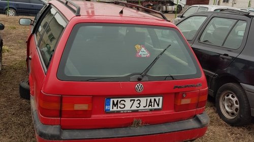 Macara geam dreapta fata VW Passat B4 1996 COMBI 1.8