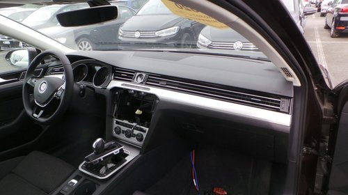 Macara geam dreapta fata VW Passat B8 2015 limuzina 2.0 tdi DFC