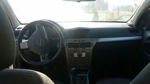Macara geam dreapta spate Opel Astra H 2007 1.9 Diesel