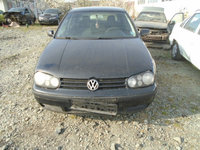 Macara geam dreapta spate Volkswagen Golf 4 2001 HATCHBACK 1.4