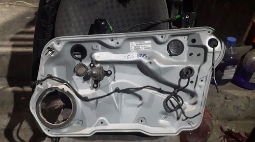 Macara geam manual usa dreapta fata Vw Golf 4