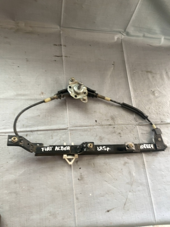 Macara geam - Parte montare: Dreapta spate, Manuală - Fiat Albea 1 generation [2002 - 2012] Sedan