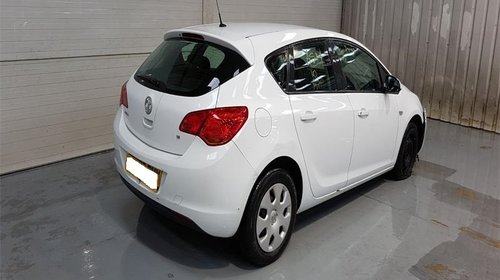 Macara geam stanga fata Opel Astra J 2010 Hatchback 1.6 i