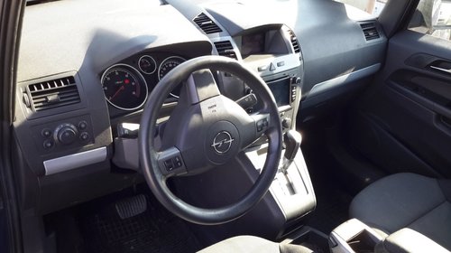 Macara geam stanga fata Opel Zafira B 2007 hatchback 1.9