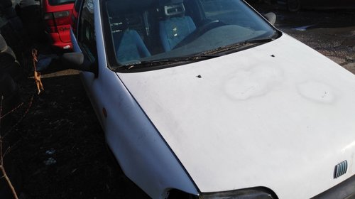 Macara geam stanga spate Fiat Punto 2000 . 1.2