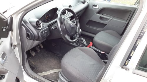 Macara geam stanga spate Ford Fiesta Mk5 2002 hatchback 1.3