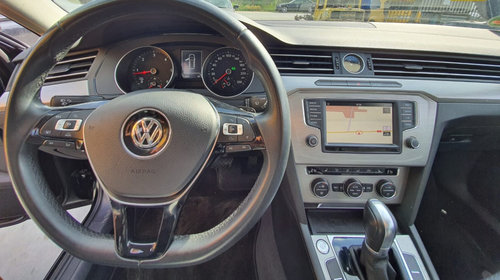 Macara geam stanga spate Volkswagen Passat B8 2017 Break 2.0 TDI