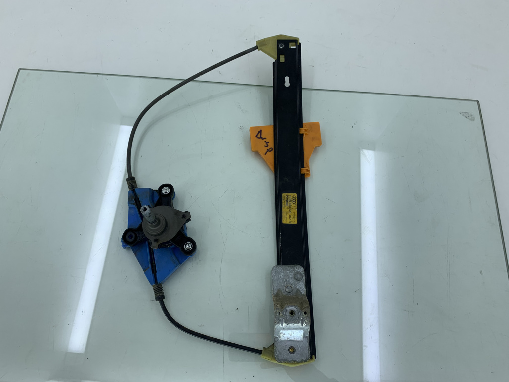 Macara manuala geam dreapta spate Audi A4 B6 AVF /