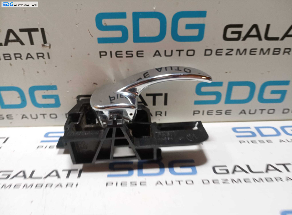 Poignée Droite ST5052 OEM 80670JD000A Poignée De Porte Intérieure Avant Droite Pour Nissan Qashqai 2007-2013 - Neuve Porte Clio 4
