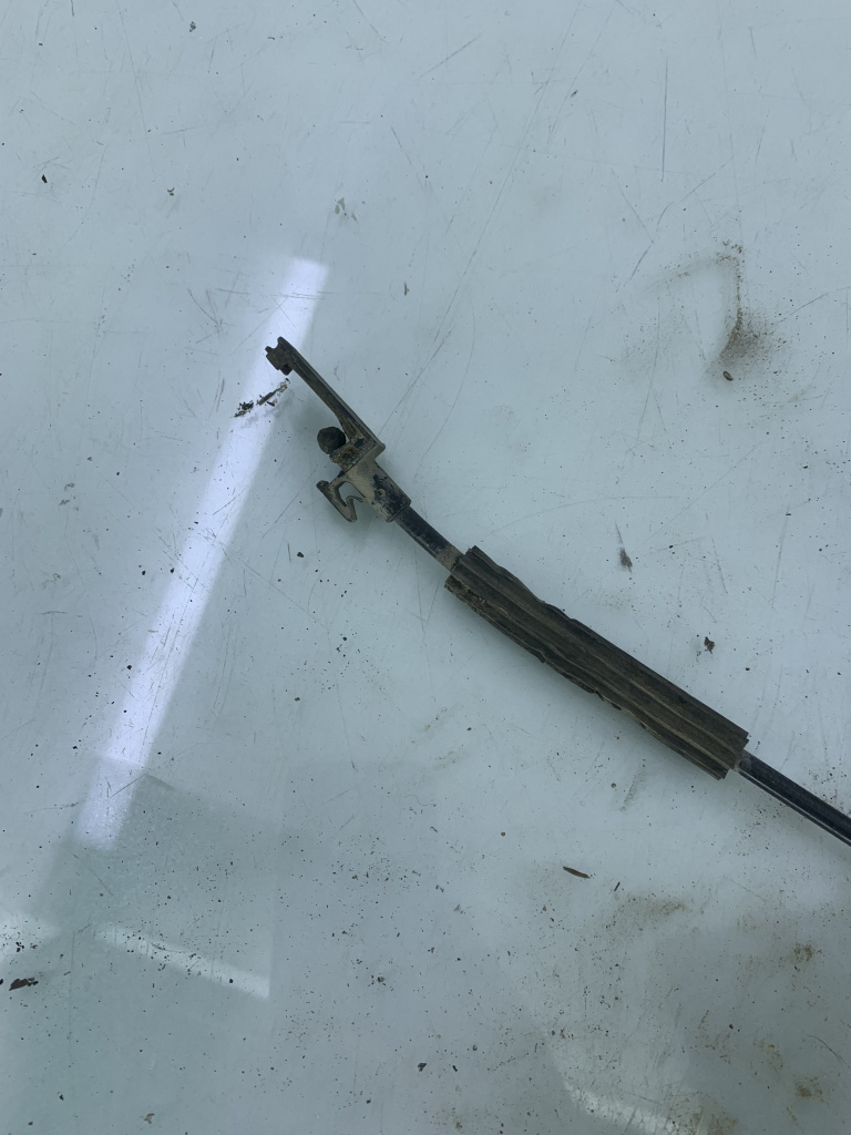 Maner deschidere capota VW CADDY 2.0 BST 2009 1J1823533C DezP: 35192