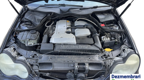 Maner deschidere din interior capota motor Mercedes-Benz C-Class W203/S203/CL203 [2000 - 2004] Sedan 4-usi C 180 AT (129 hp) Cod Motor M 111.951