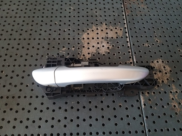 Maner dreapta spate vw passat b6 3c 3c0837886j