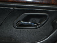 MANER INTERIOR USA STANGA SPATE BMW E 39 1998