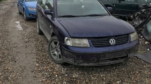 Maner usa dreapta fata Volkswagen Passat B5 2000 BREAK 1.9