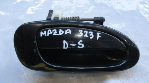 MANER USA EXTERIOR DREAPTA SPATE MAZDA 323 F 