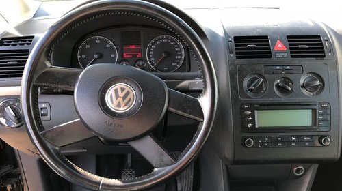 Maner usa stanga spate Volkswagen Touran 2006 Monovolum 2.0 TDI