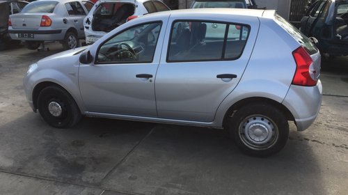 Manere usi Dacia Sandero