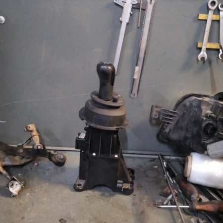Manet? schimb?tor de viteze Ford Fiesta 5 2S6 R-7C453-CC